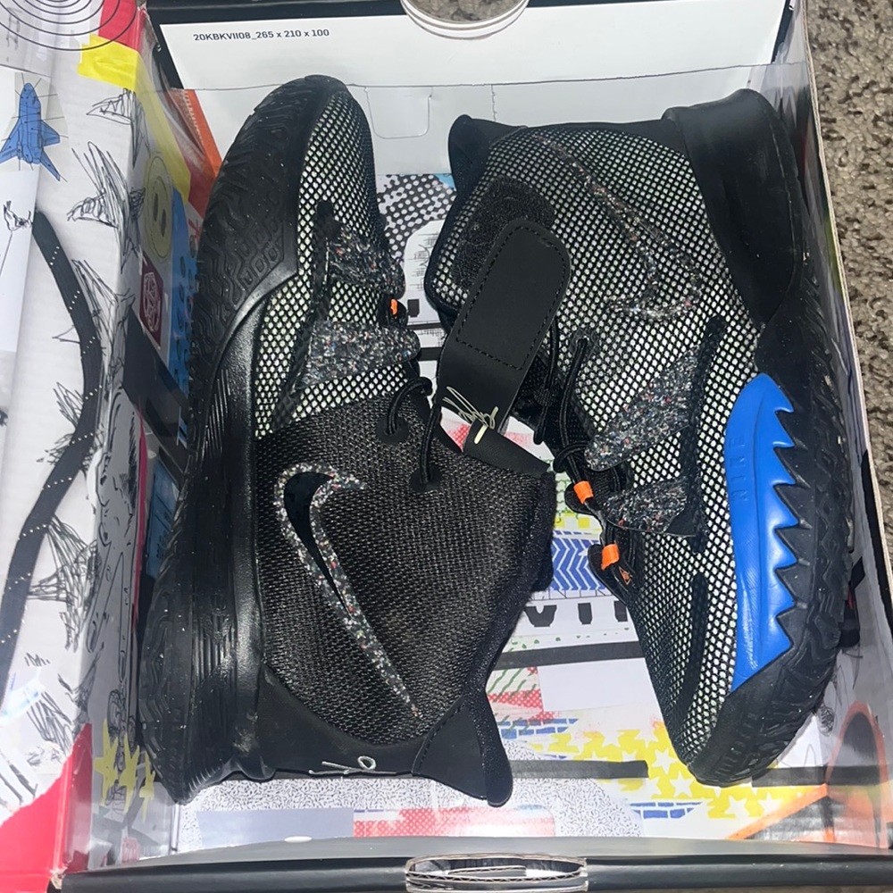 Kyrie basketball shoes